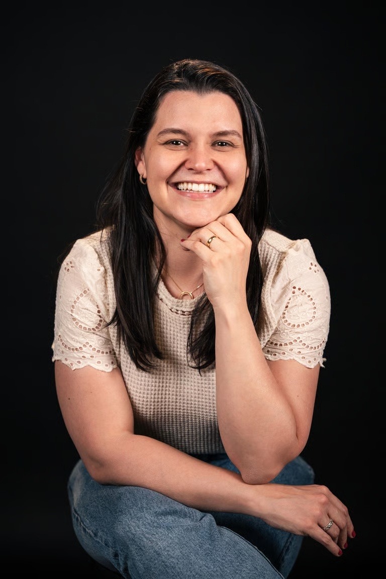 Sabrina Oliveira, professora e criadora dos Flashcards Turbo